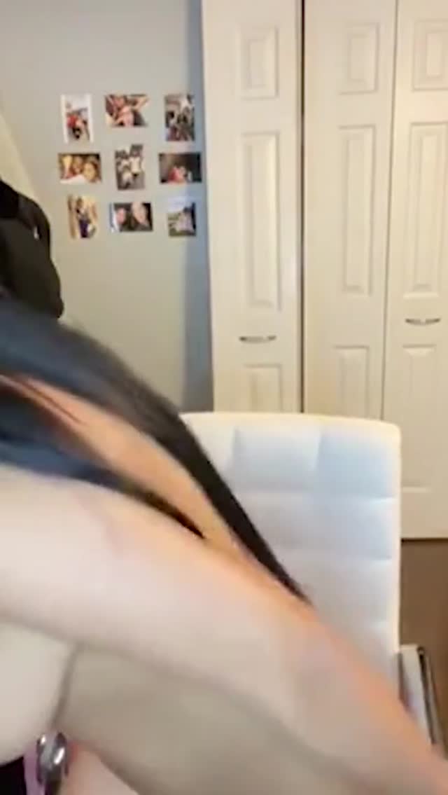 Curvy Brunette Rubs Her Pussy